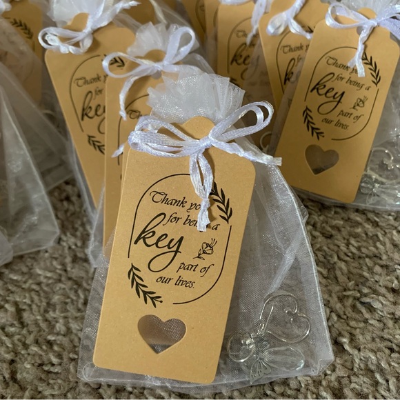 Angel Heart Keychain with Organza Gift Bags and Thank You Favor Tags Gifts 48 - Picture 3 of 10